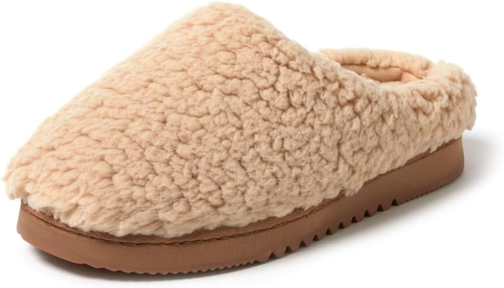 695a42515e55b42ce9f1072ad00683c719549ee0f4804342fce4c.jpg womens House Slippers Memory Foam Fuzzy Fiona Clog House Shoes